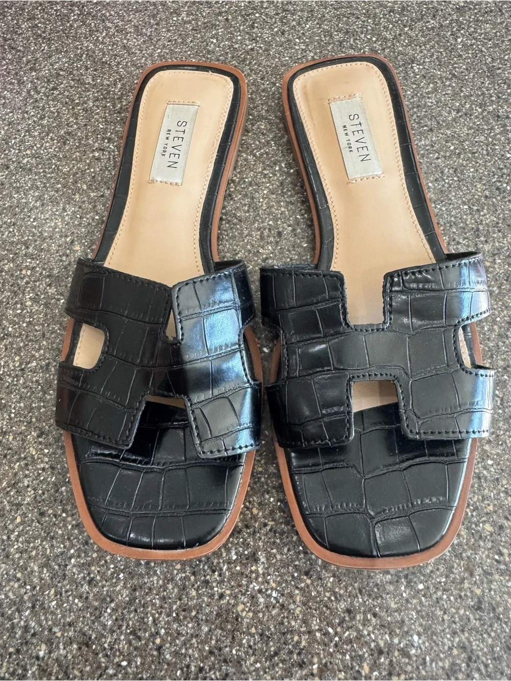 STEVEN NEW YORK HARLIEN CROC EMBOSSED SLIDE SANDAL IN BLACK CROC - SIZE 6.5